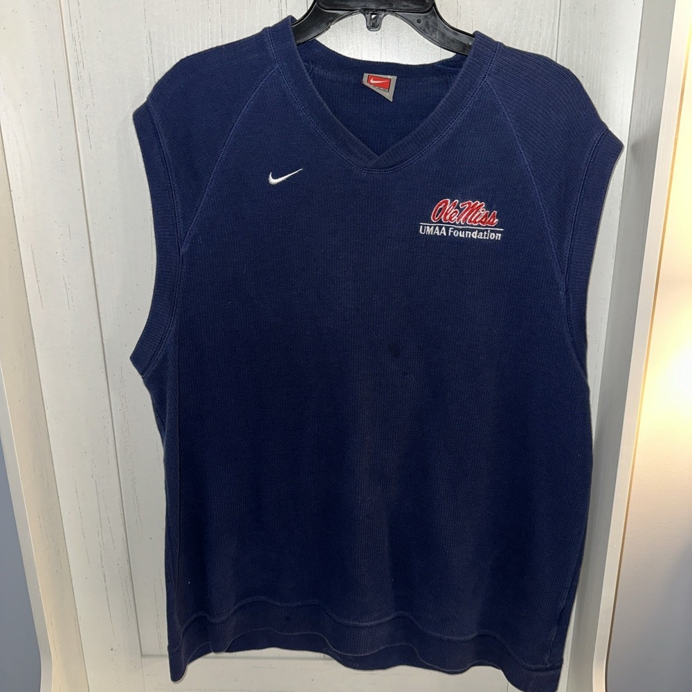 Nike Team Ole Miss Rebels V-Neck Sweater Vest Mens L Navy Logo UMAA Foundation